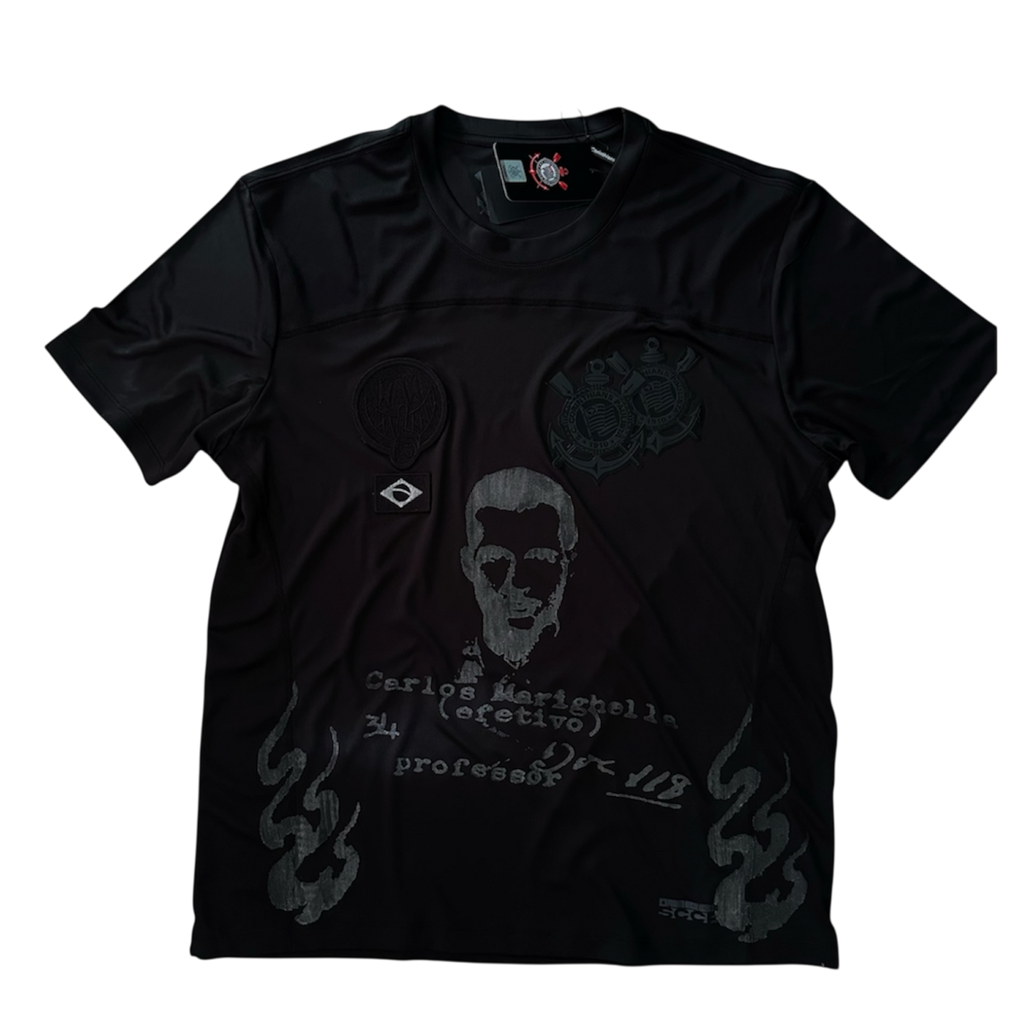 Marighella all black